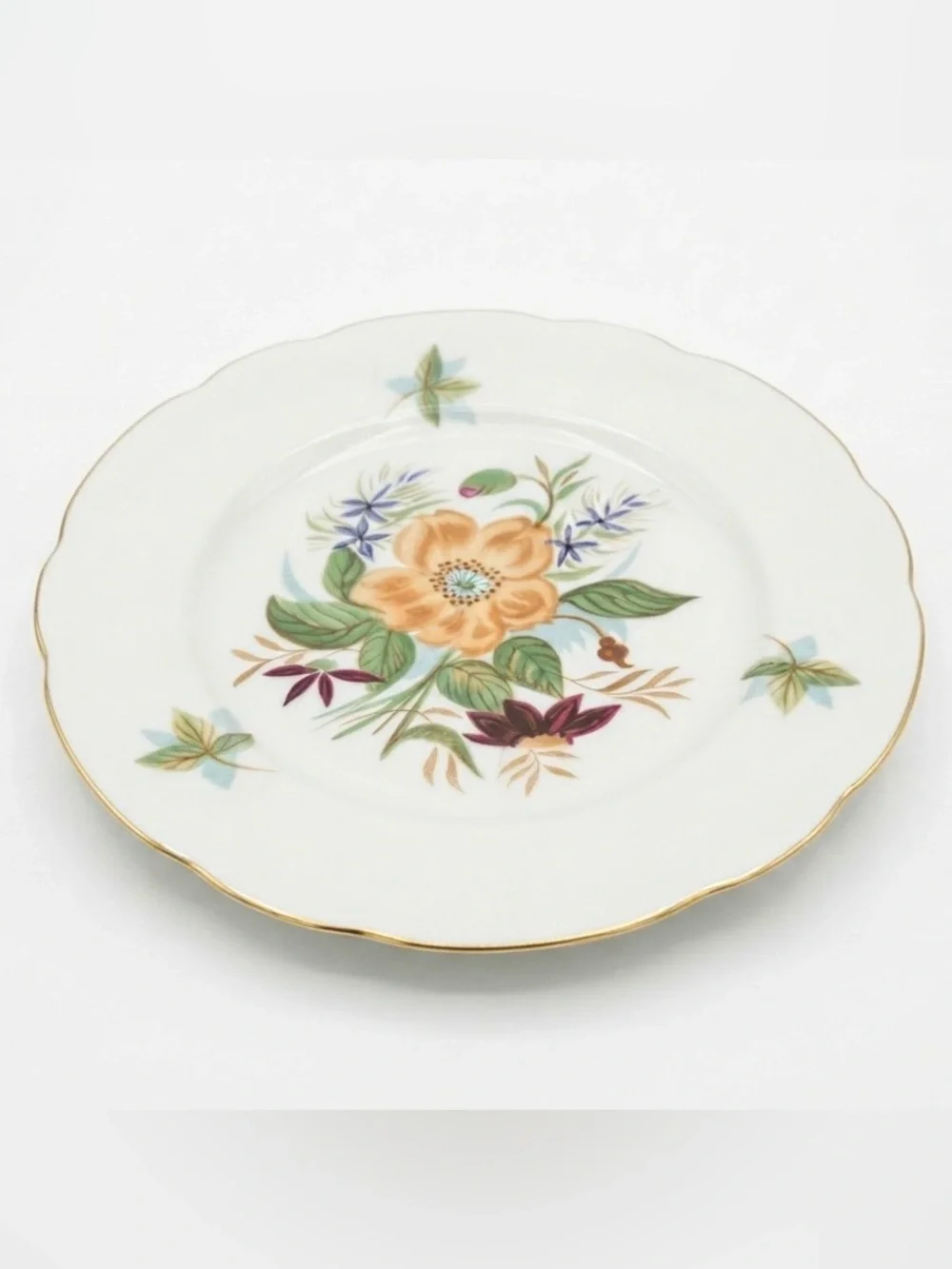 7.5” Vintage Ćmielów Poland Porcelain Floral Dessert Plates (Set of 5) Gold Rim
